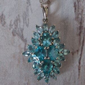 925 Sterling Silver Necklace Pendant Blue Apatite Gemstone 20in chain marked STS